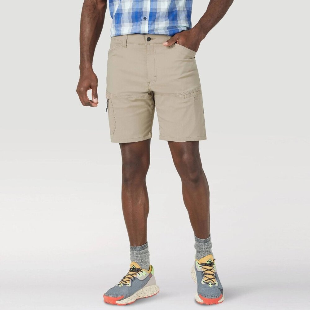 30 - Wrangler Men's ATG 9in Relaxed Fit Utility Shorts - Brown
